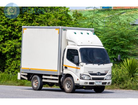 ผฉ 9422, Hino 300 Series