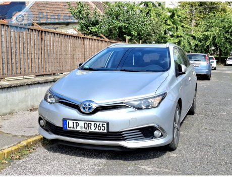 LIP QR 965, Toyota Auris