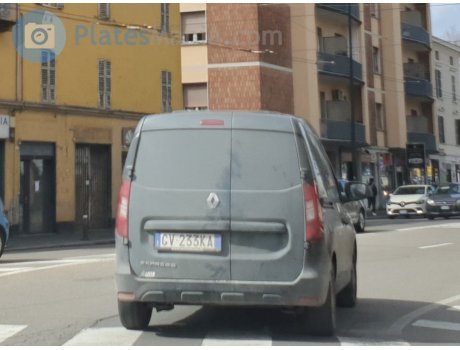 GV 233 KA, Renault Express