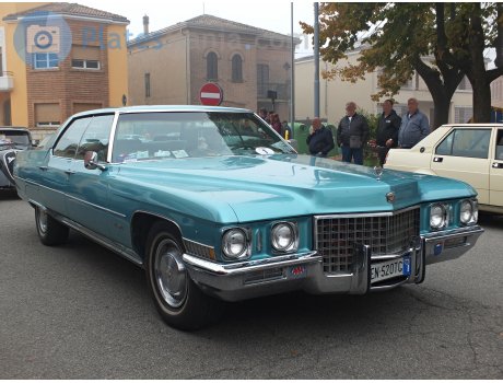 EN 520 TG, Cadillac DeVille