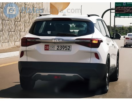 18 23952, Kia Seltos