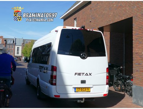 17-BGX-9, Mercedes-Benz Sprinter