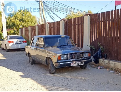 35 AD 674, Lada (VAZ) 2107