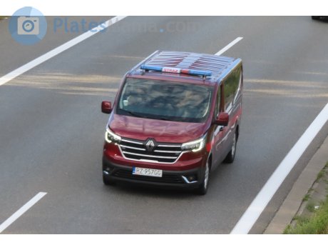 RZ 957GG, Renault Trafic