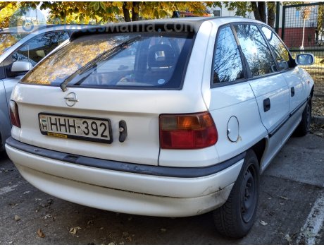 HHH-392, Opel Astra