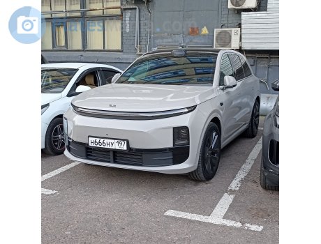 н666ну197, Li Xiang L7