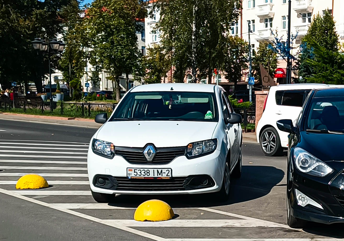 5338 IM-2, Renault Logan 2nd gen Sedan (L8), 2013–