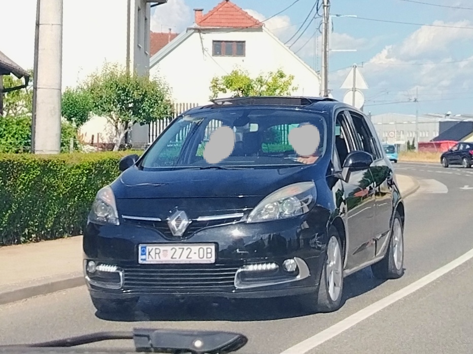 KR 272-OB, Renault Scénic 