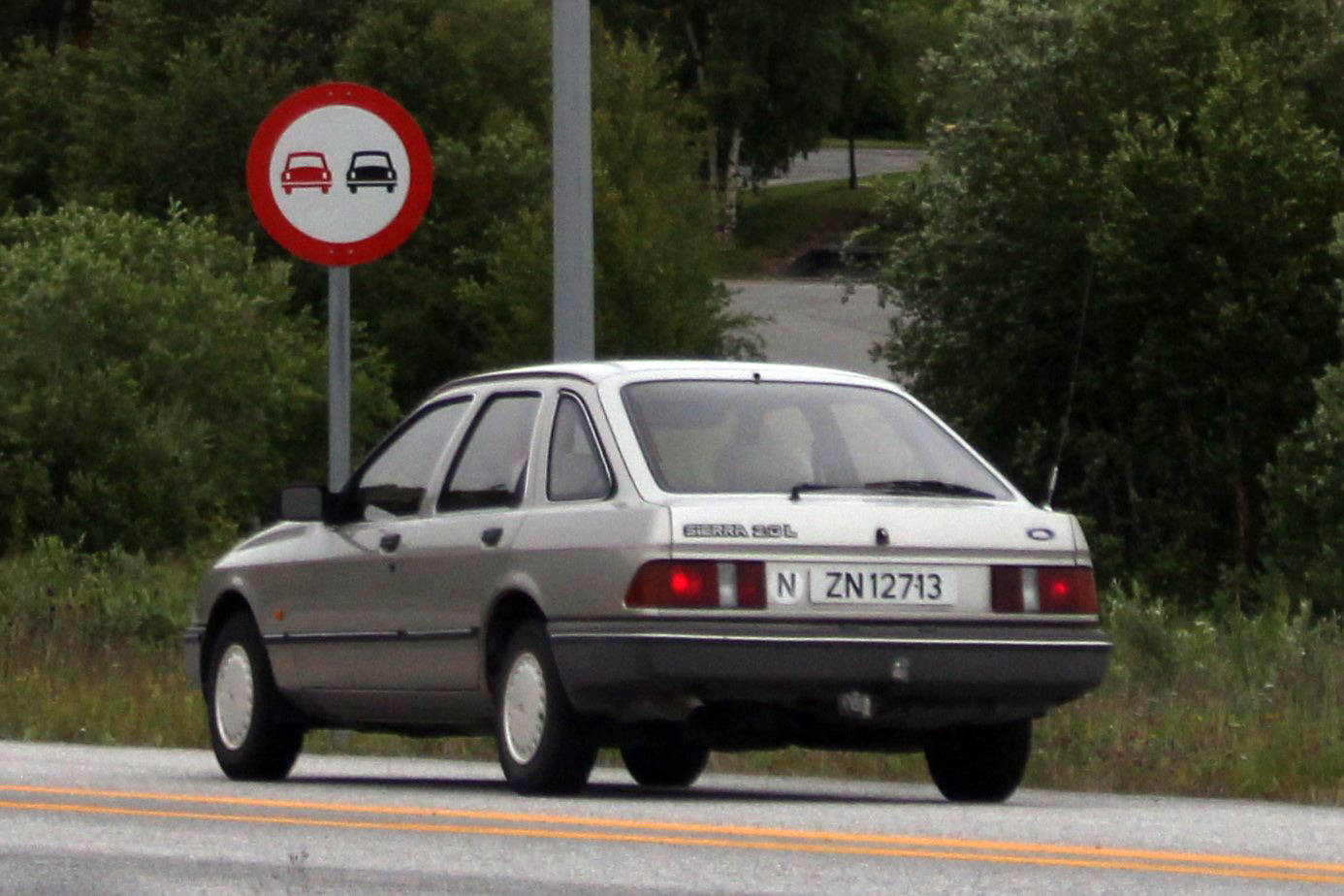 ZH 12713, Ford Sierra 1st gen 5-door Liftback (BAC), 1982–1987