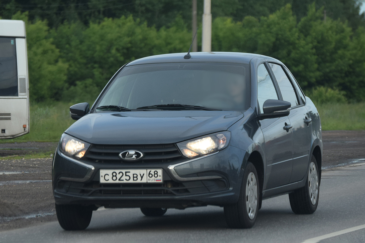 с 825 ву 68, Lada (VAZ) 2190 Granta 2190, facelift, 2018–