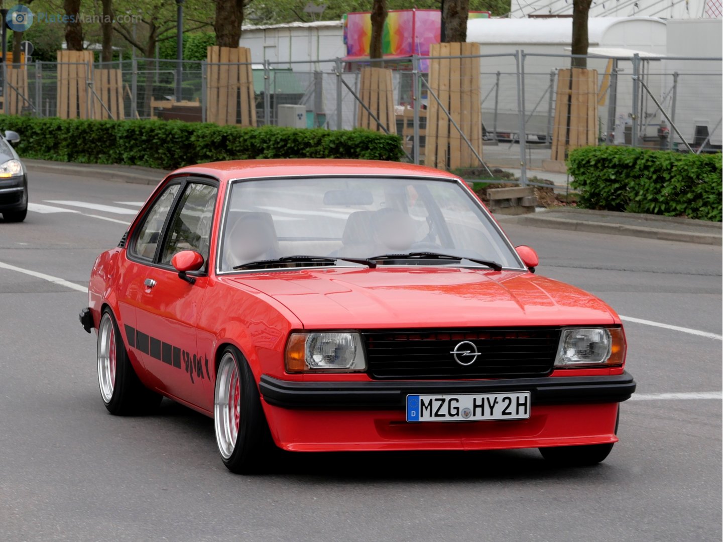 MZG HY 2 H, Opel Ascona 