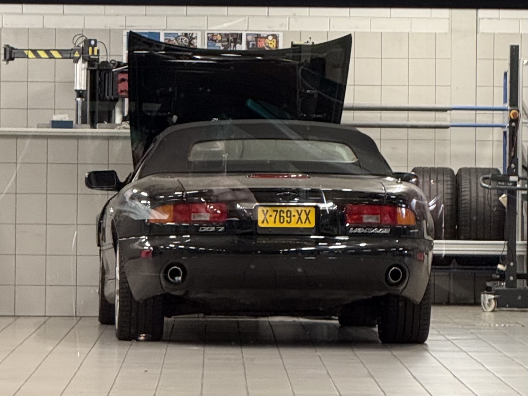 X-769-XX, Aston Martin DB7 DB7 Volante, 1996–2004