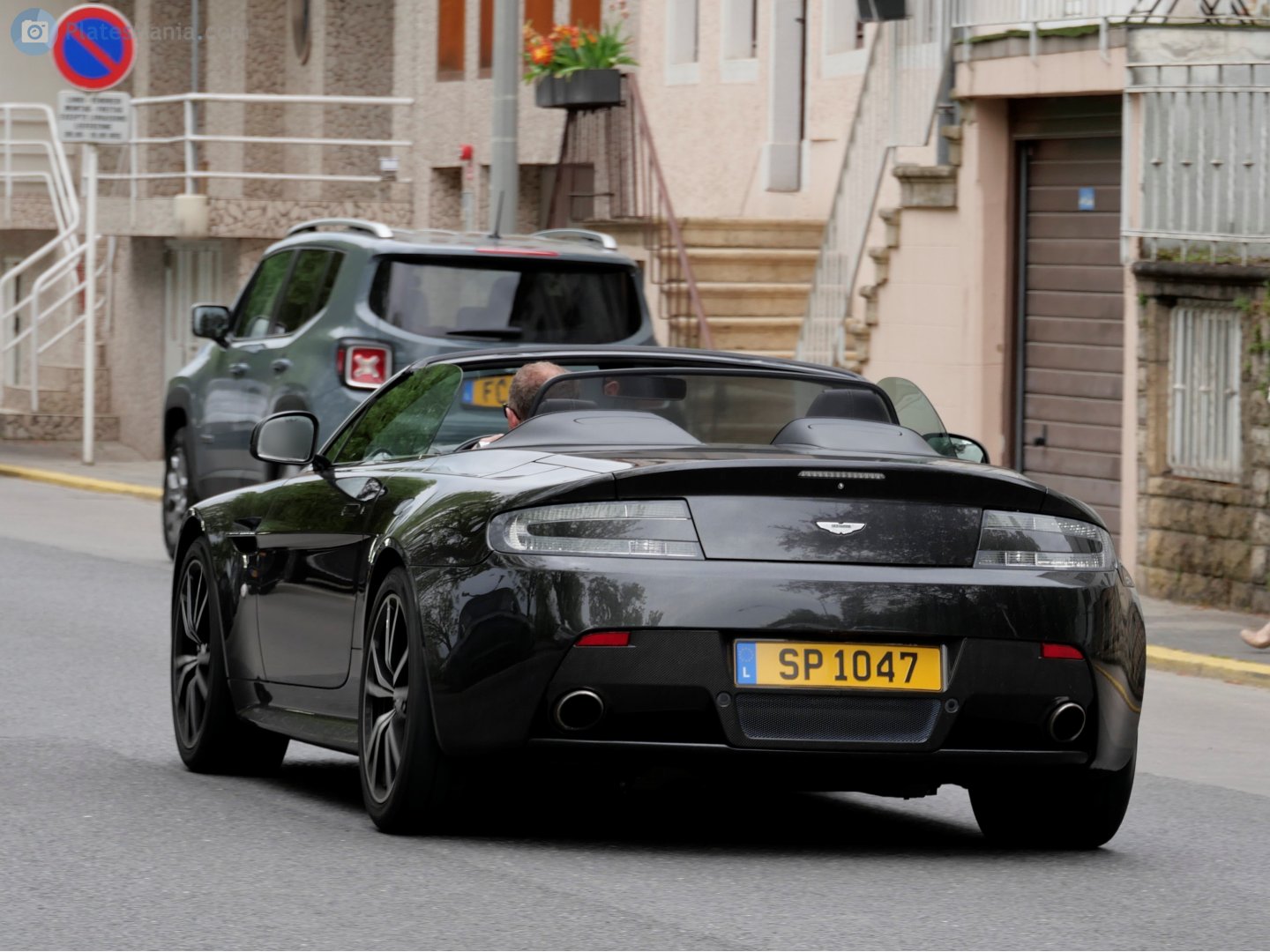 SP 1047, Aston Martin Vantage 1st gen, 2005–2018