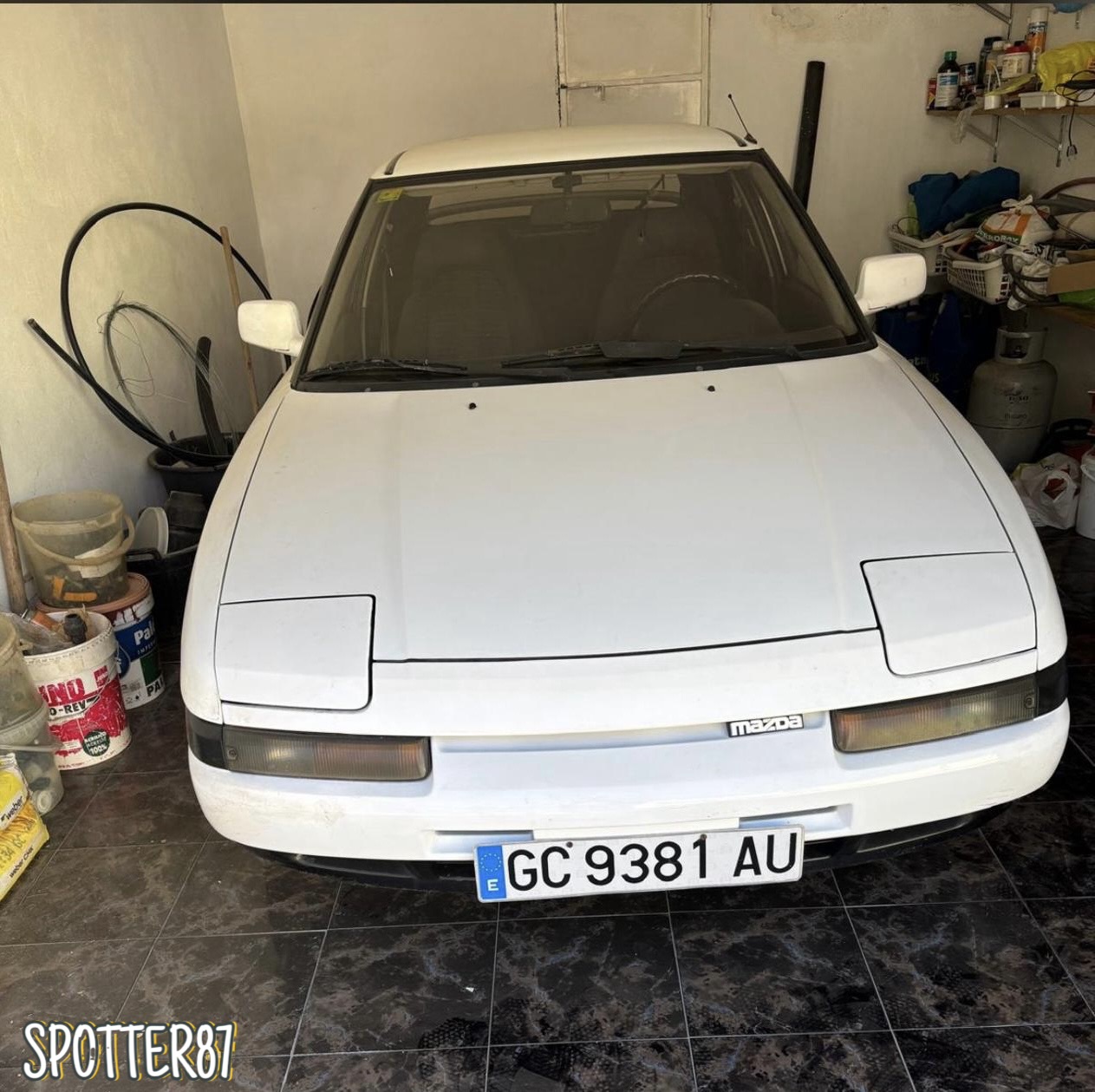 GC 9381 AU, Mazda 323 