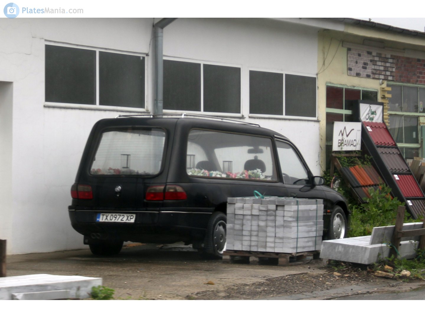 TX 0972 XP, Vauxhall Omega 1st gen Sedan (B; V94), 1994–1999
