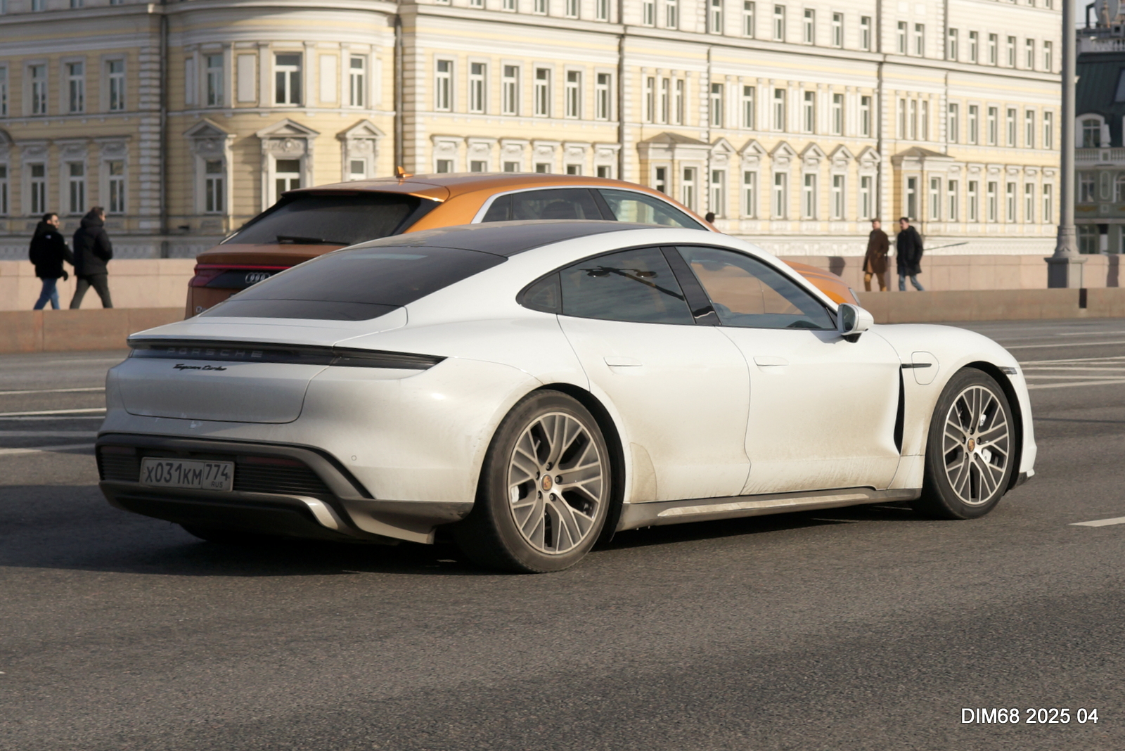 х 031 км 774, Porsche Taycan 1st gen Sedan (9J1), 2019–2024