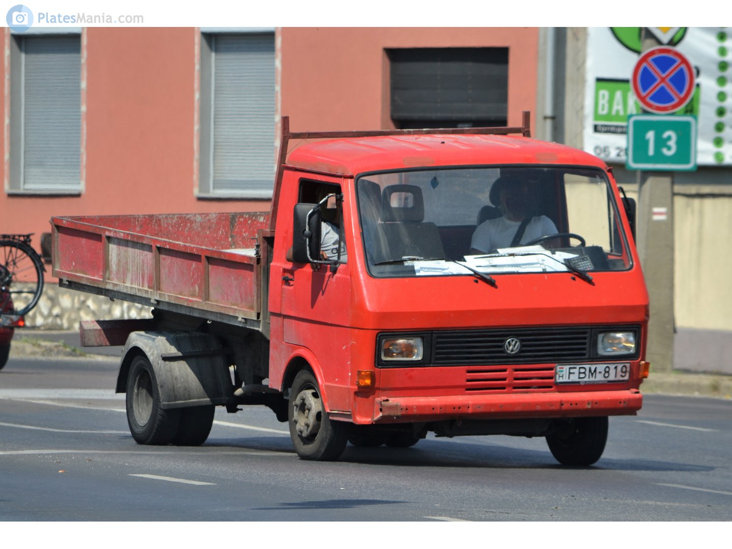 FBM-819, Volkswagen LT 1st gen (Typ 28/21), 1975–1996