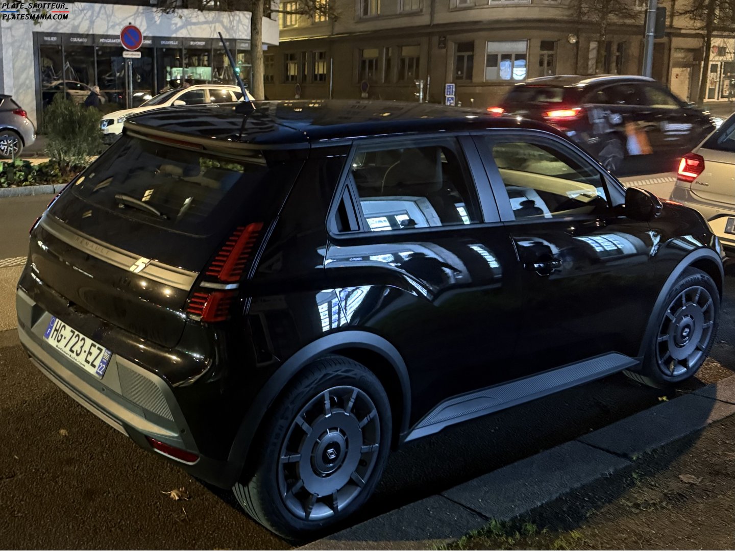 HG-723-EZ, Renault 5 3rd gen E-Tech, 2024–