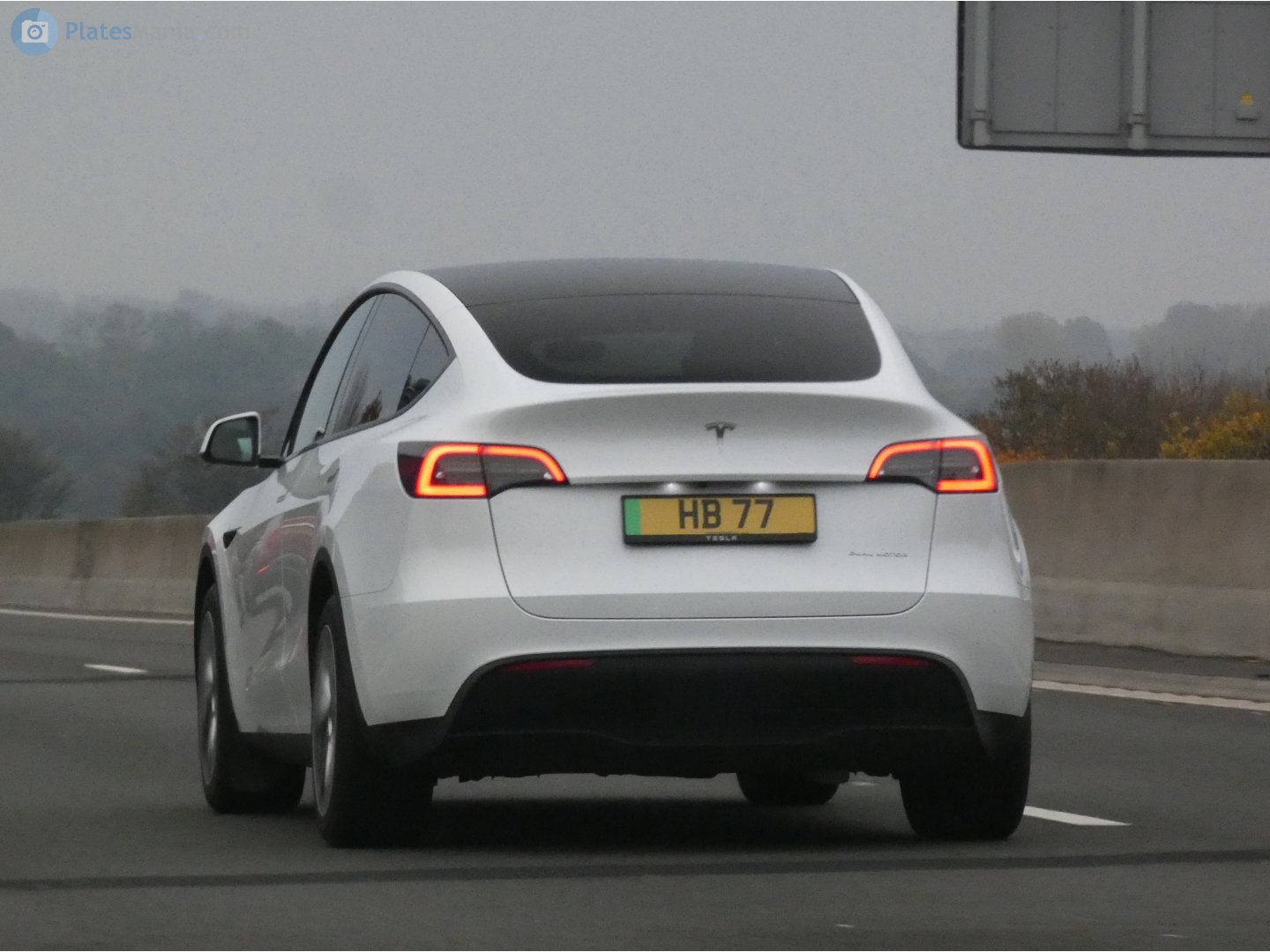 HB77, Tesla Model Y 1st gen (5YJY), 2020–2025