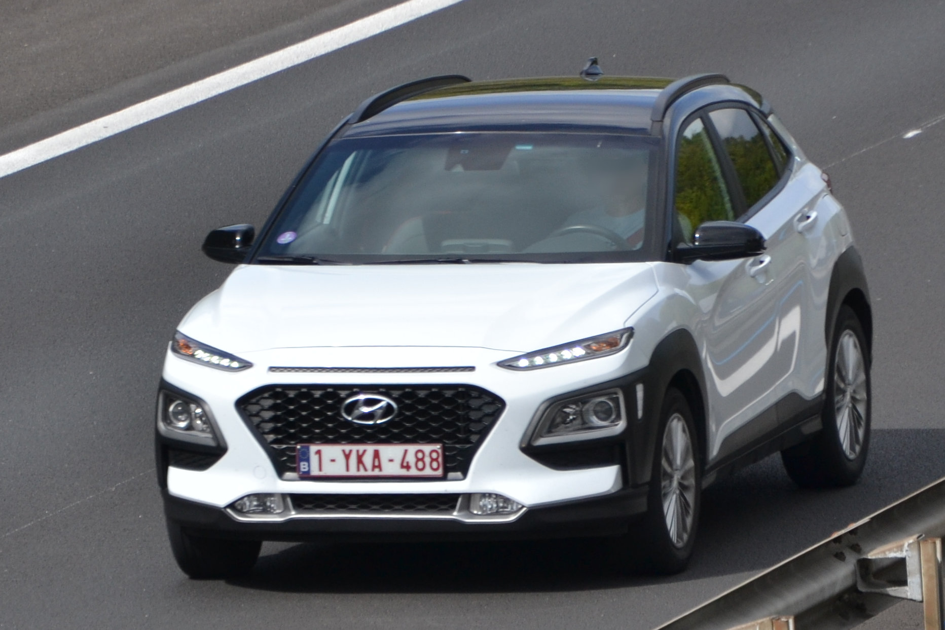 1-YKA-488, Hyundai Kona 1st gen (OS), 2017–2021