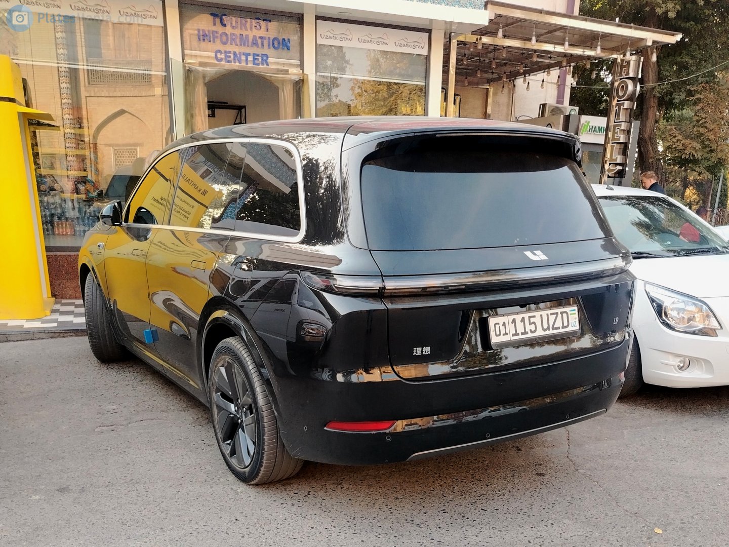 01 115 UZD, Li Xiang L9 1st gen, 2022–