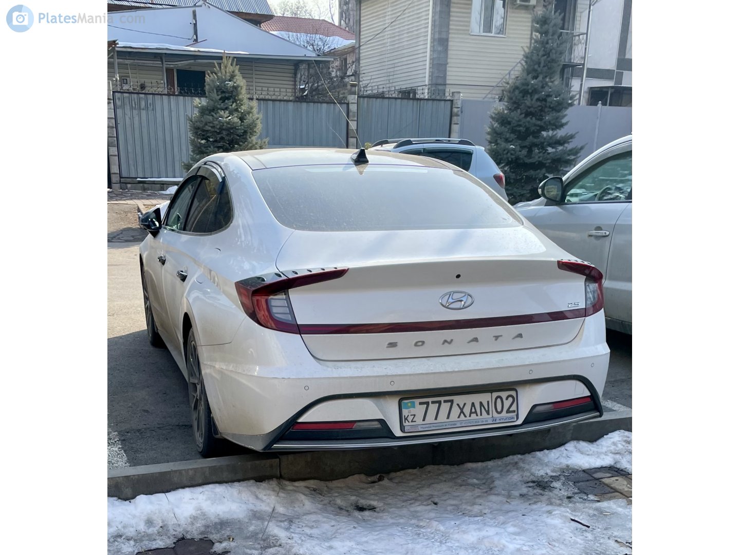 777 XAN 02, Hyundai Sonata 