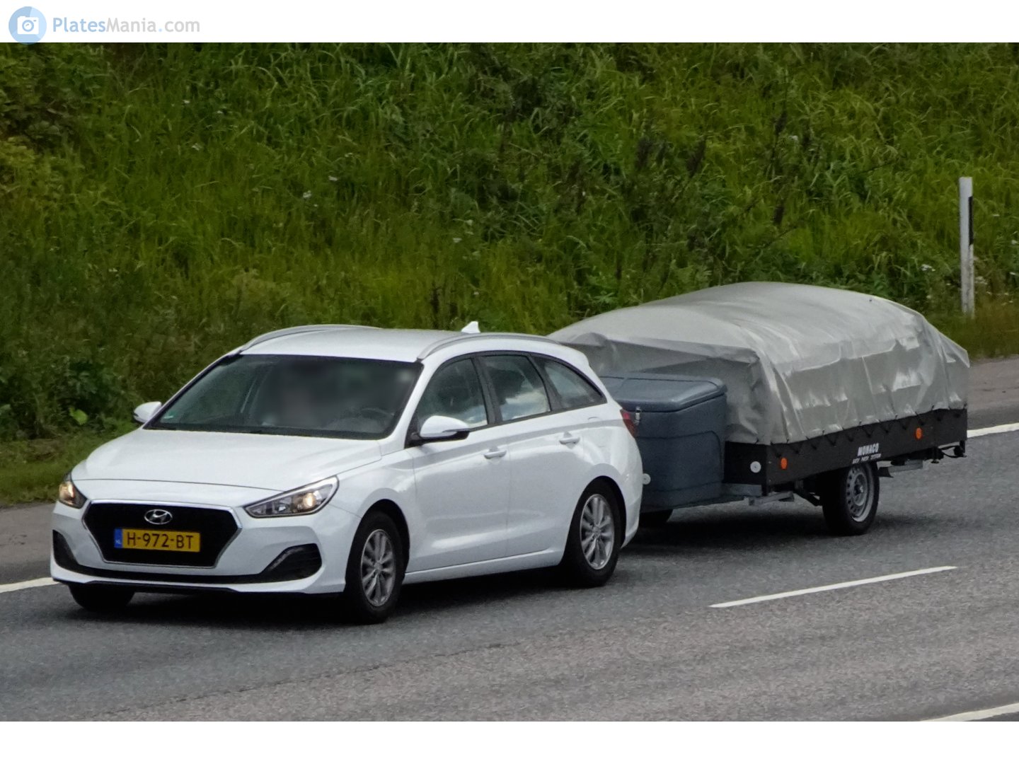 H-972-BT, Hyundai i30 