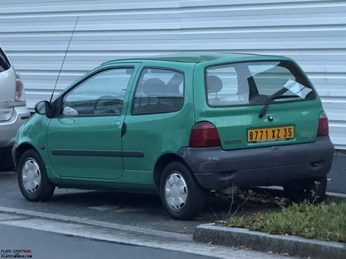 8771 XZ 35, Renault Twingo 1st gen (C06), 1992–2007 (–2012 for CO-market)