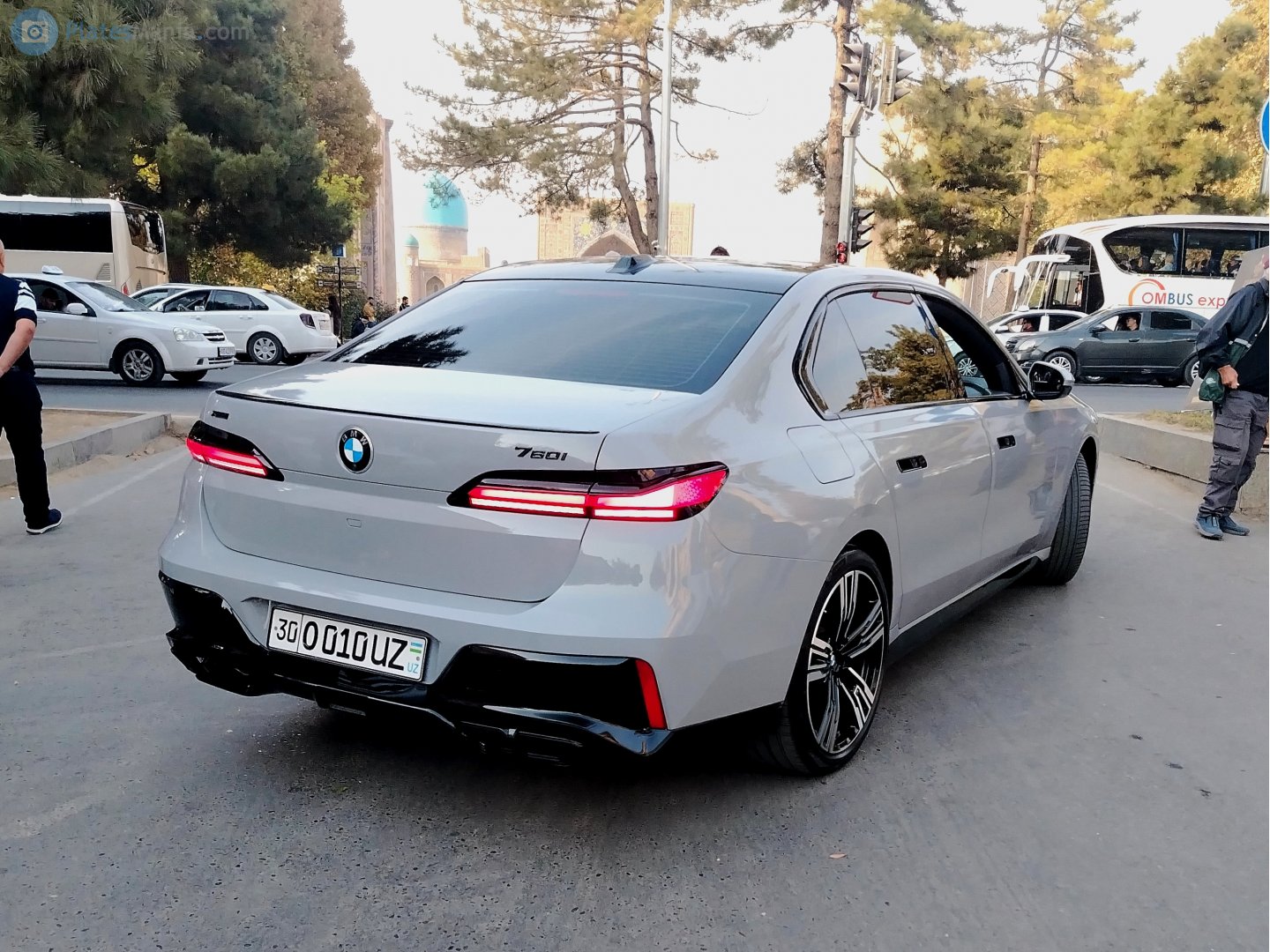 30 O 010 UZ, BMW 7 Series 7th gen (G70), 2022–