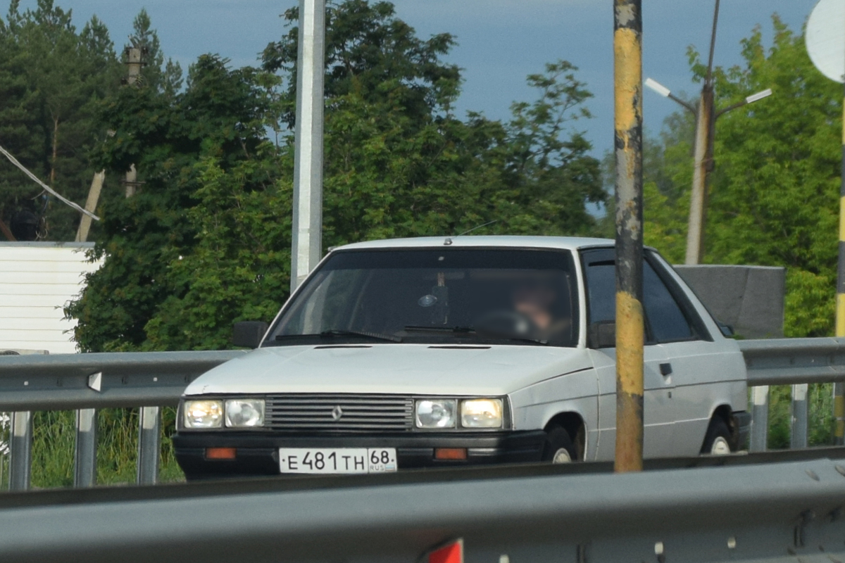 е 481 тн 68, Renault 11 1st gen 3-door Hatch (X37), 1981–1986