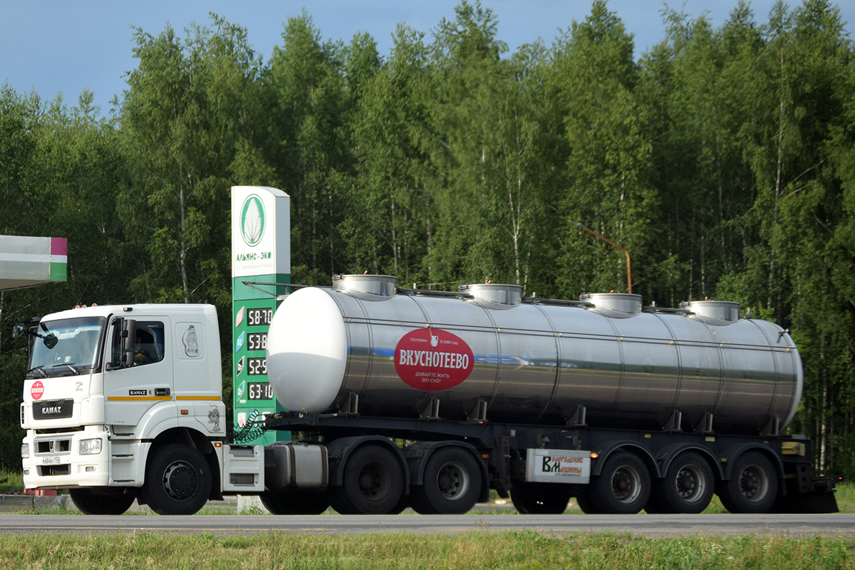 к 684 ву 136, KamAZ 6580 65806