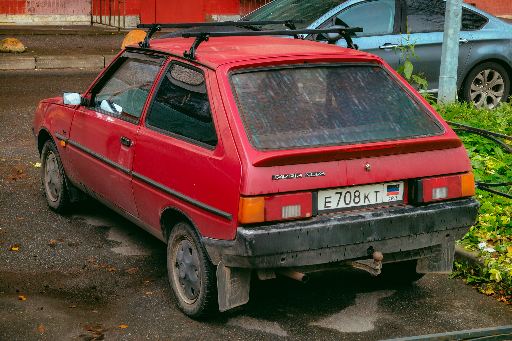 е 708 кт, ZAZ 1102 1102 Таврия (Tavria) Hatch, 1987–2007