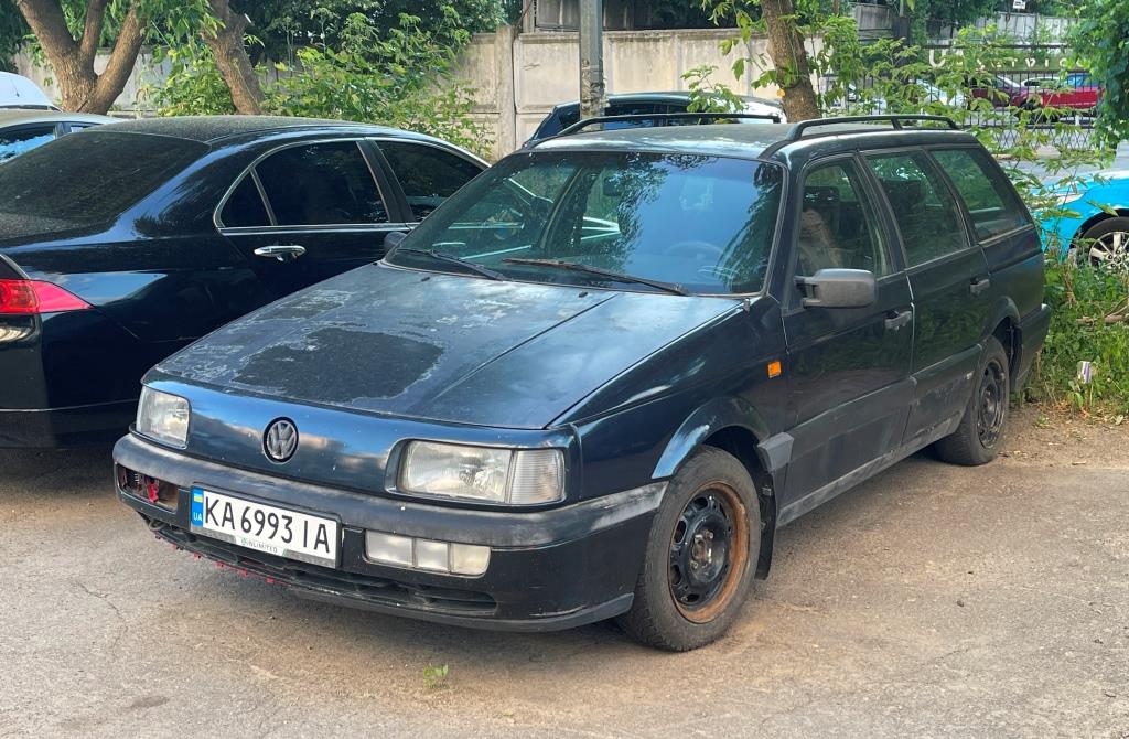 KA 6993 IA, Volkswagen Passat 3rd gen Variant (B3; 35i), 1988–1993