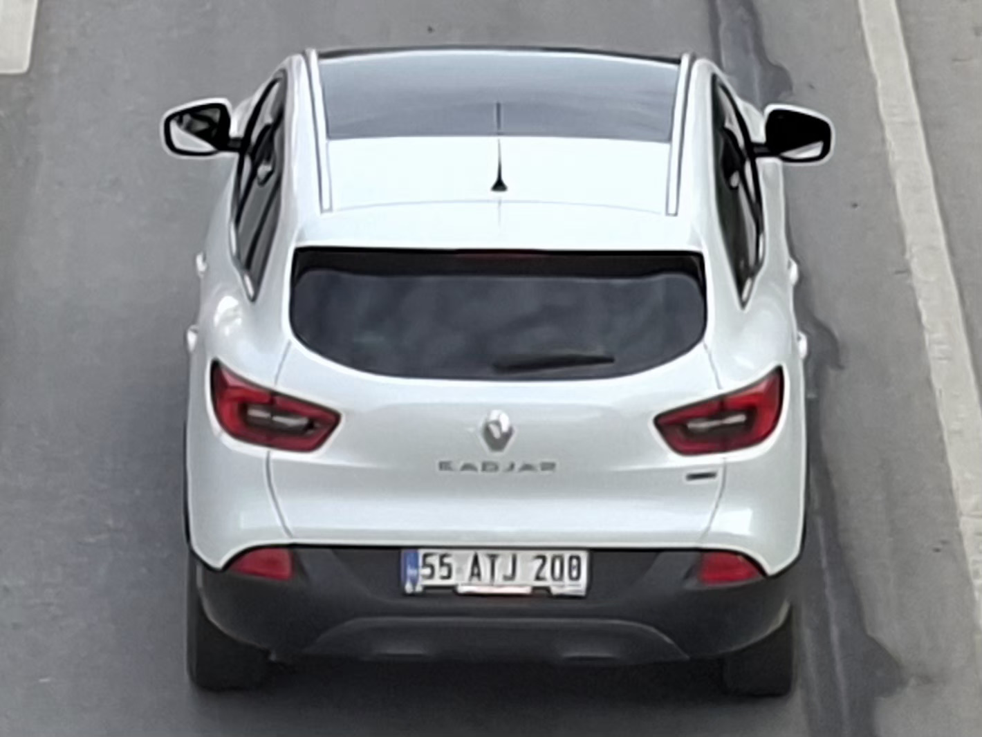 55 ATJ 208, Renault Kadjar 1st gen (HFE), 2015–2018