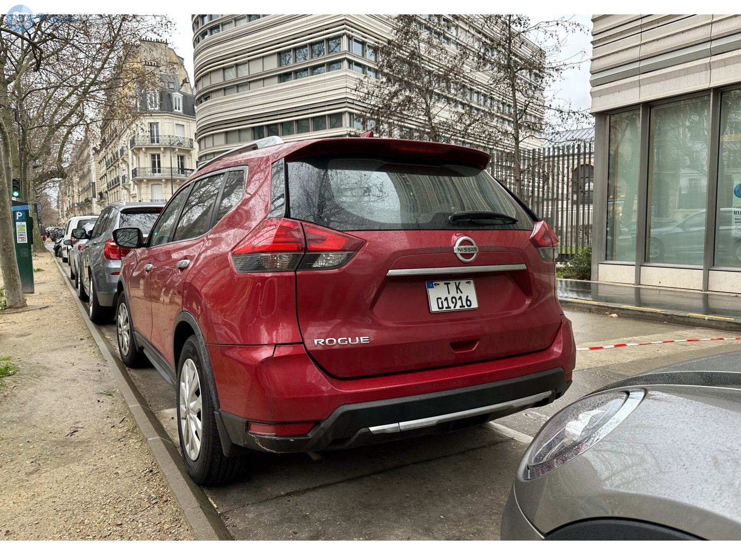 T K 01916, Nissan Rogue 