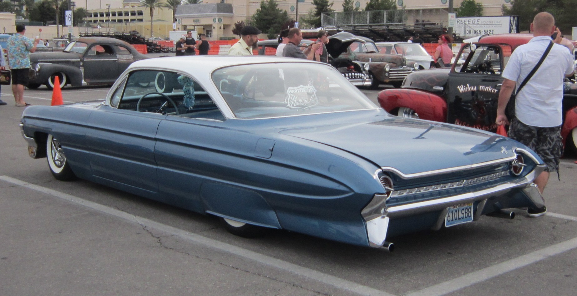 610LS88, Oldsmobile 88 5th gen 1961 2-door Hardtop (3237/3537; B-body), 1960–1961