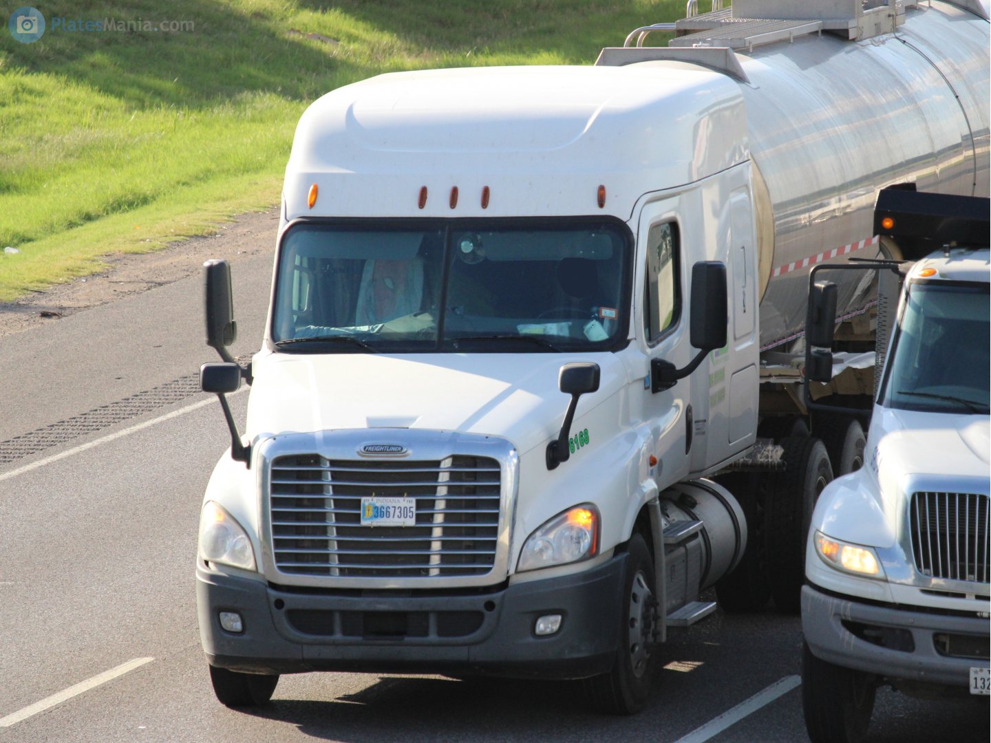 3667305, Freightliner Cascadia 1st gen Cascadia (2007–2013) / 2nd gen Cascadia Evolution (2012–2018)