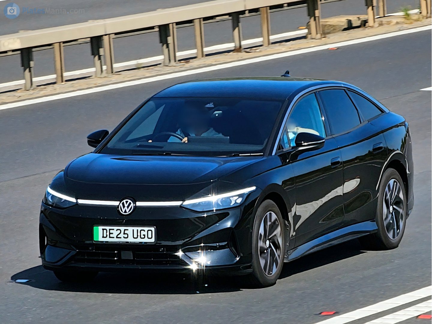 DE25UGO, Volkswagen ID.7 1st gen Sedan (ED), 2023–