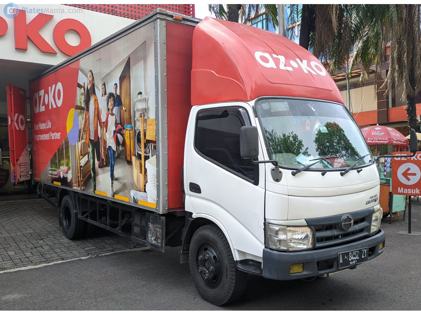 A 8452 ZY, Hino Dutro 