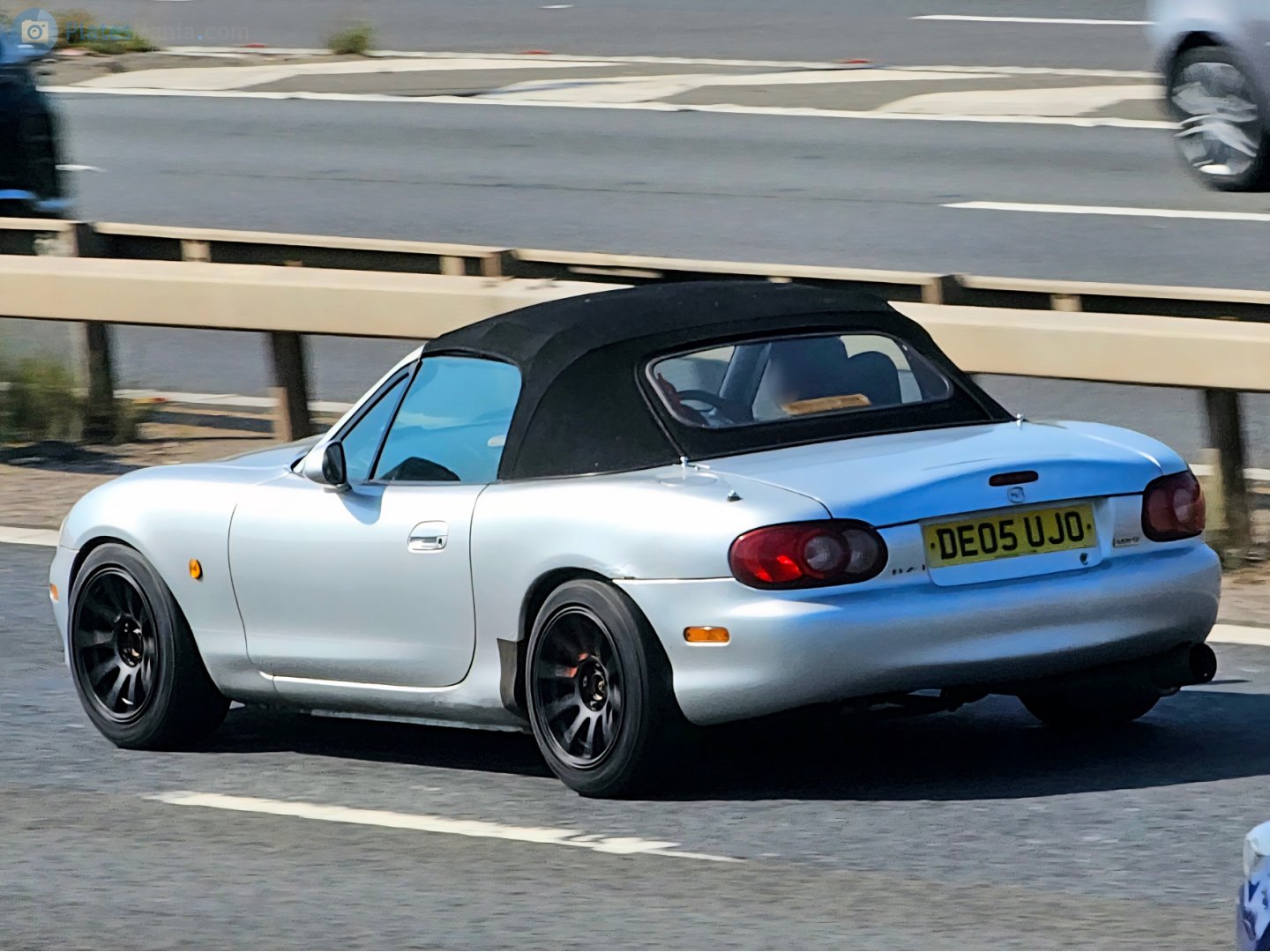 DE05UJO, Mazda MX-5/Miata 2nd gen (NB), 1998–2005