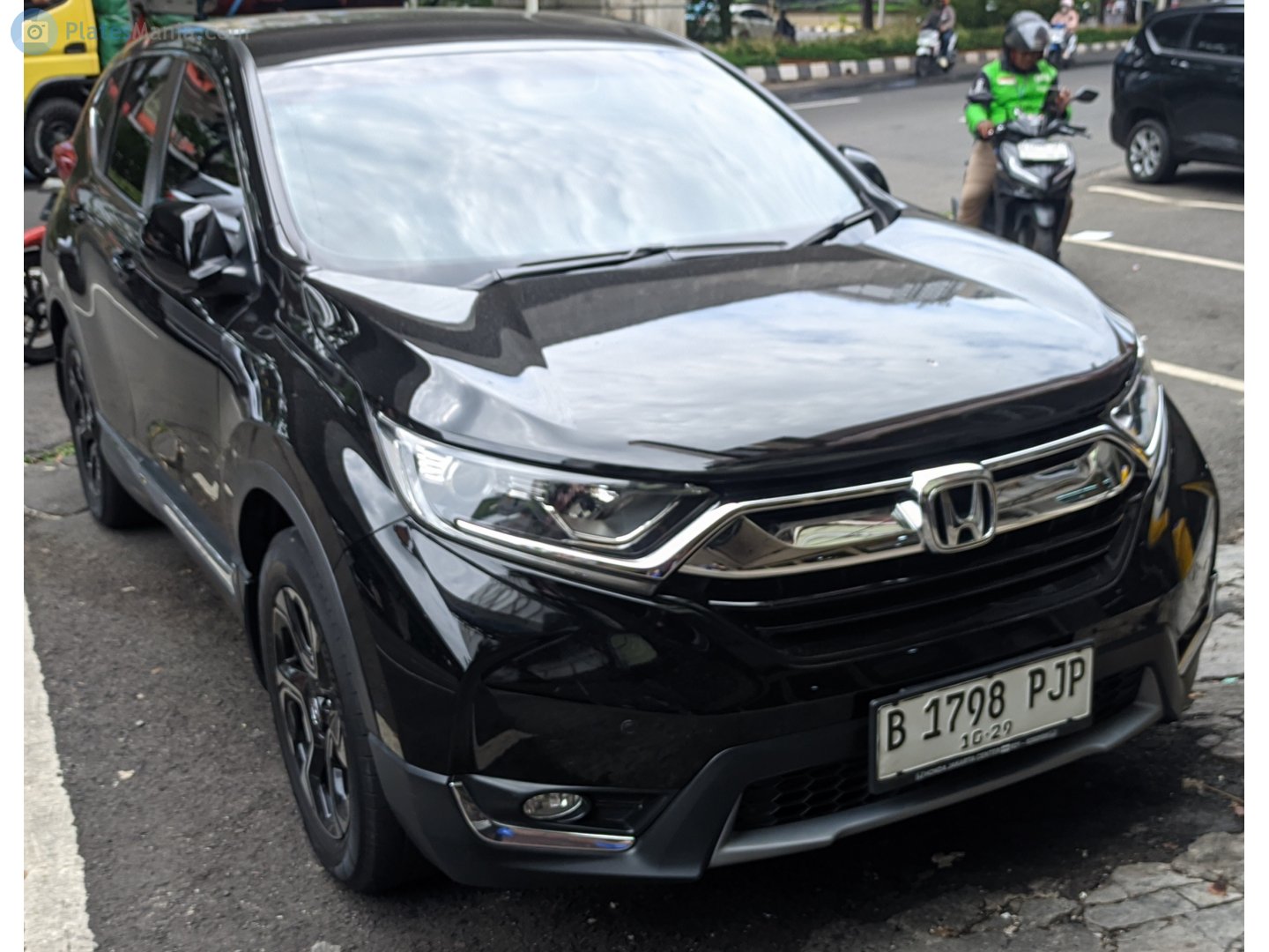 B 1798 PJP, Honda CR-V 5th gen (RW), 2016–2023