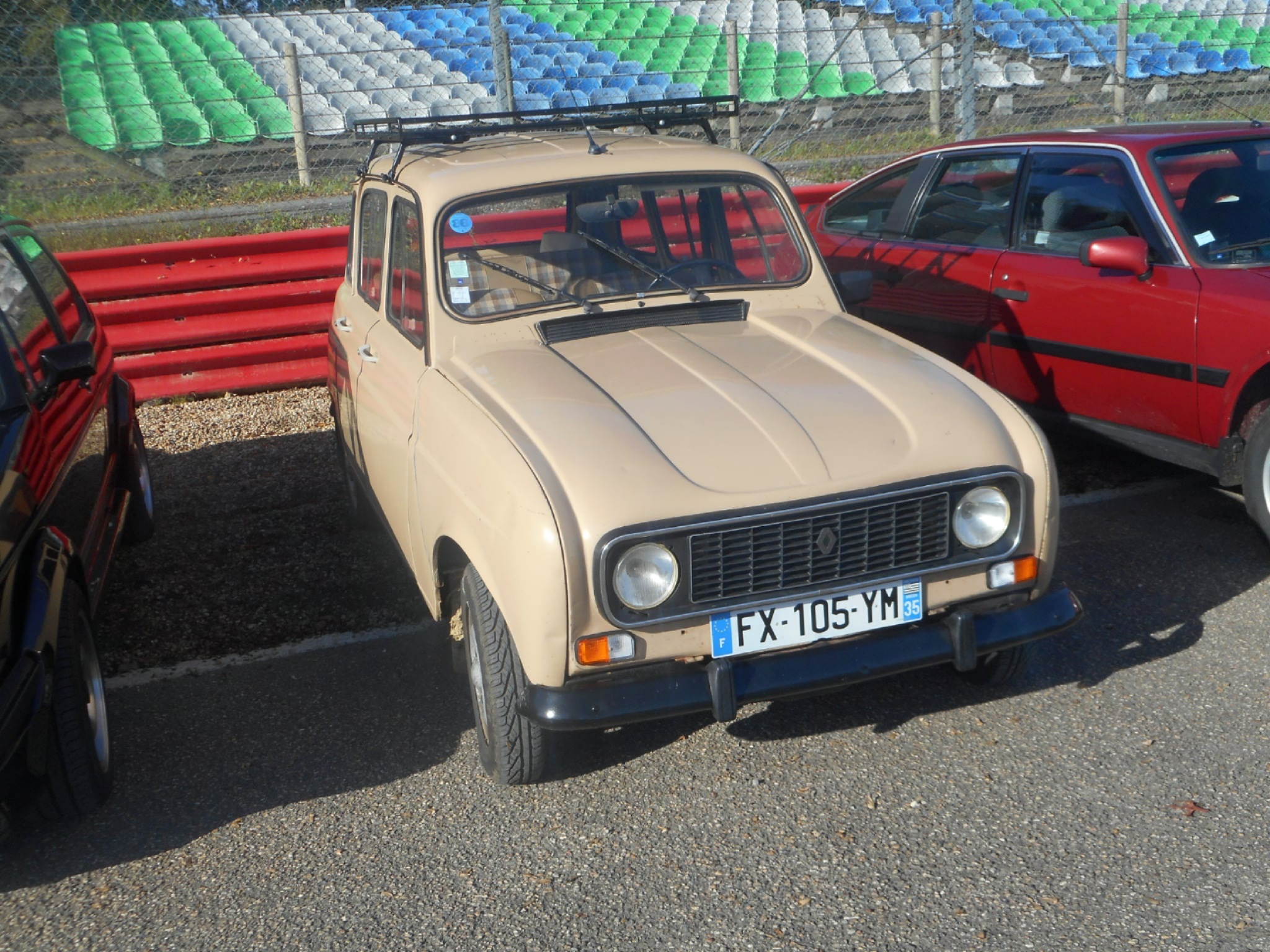 FX-105-YM, Renault 4 1st gen Sedan/Hatch (112), 1961–1992