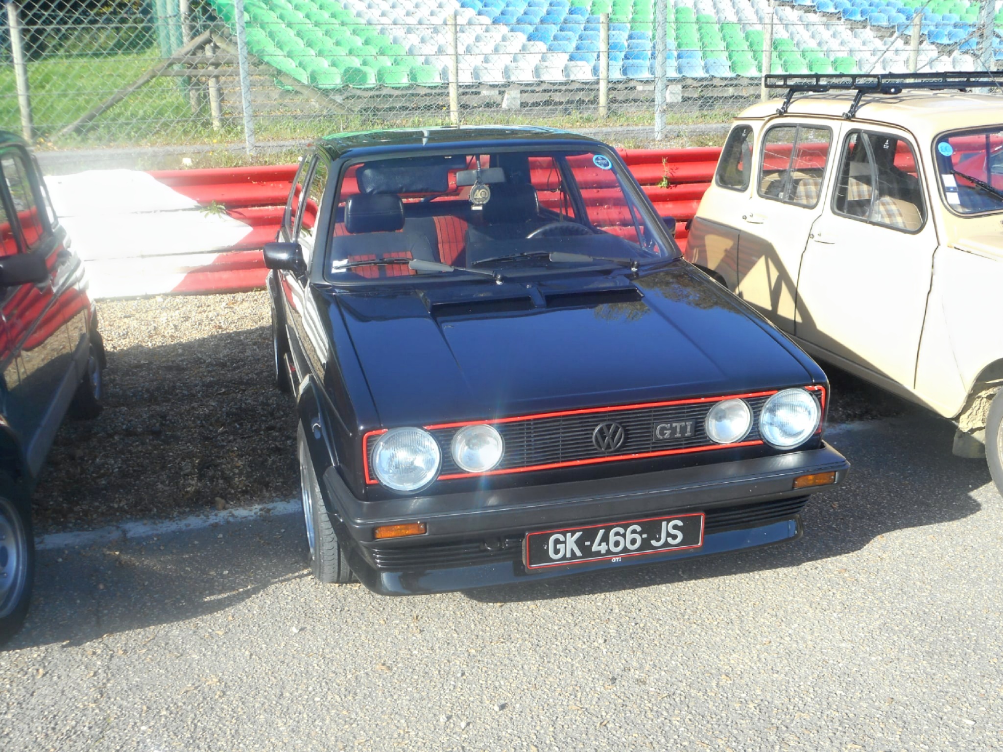 GK-466-JS, Volkswagen Golf 