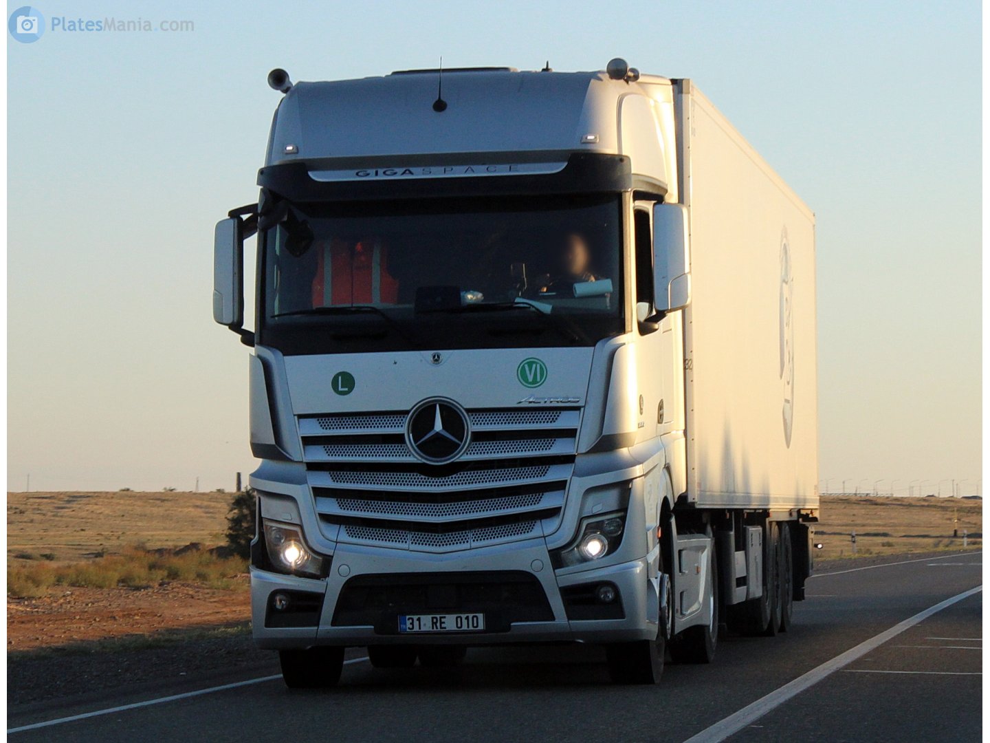 31 RE 010, Mercedes-Benz Actros 3rd gen (MP4/MP5), 2011–
