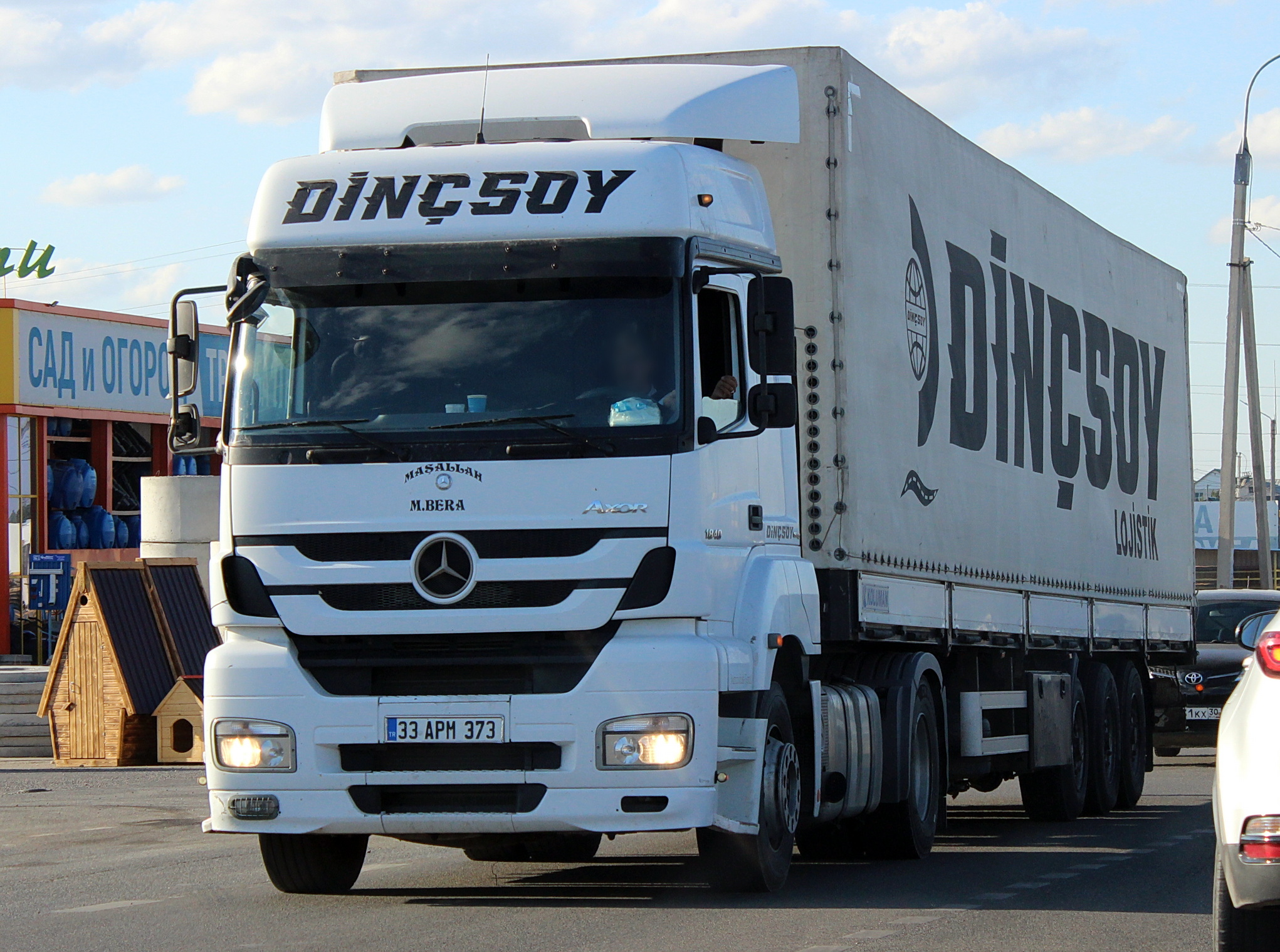 33 APM 373, Mercedes-Benz Axor 