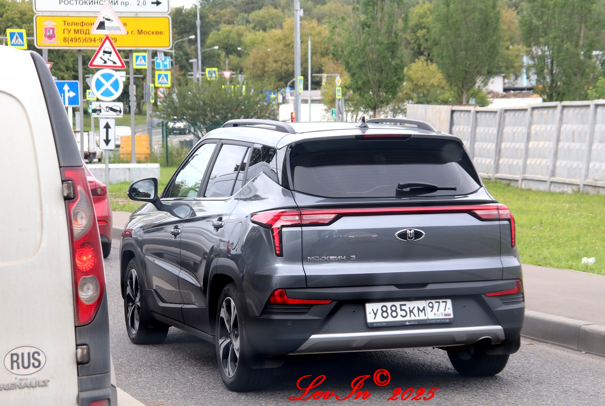 у 885 км 977, Moskvich (AZLK) 3 213505 (DA21), 2022– (rebadged JAC JS4)