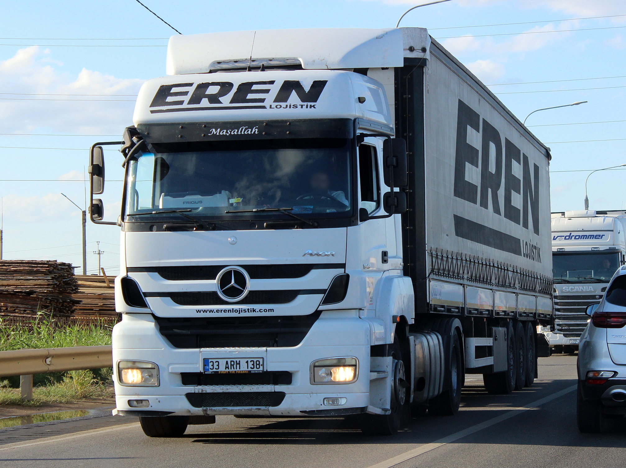 33 ARM 138, Mercedes-Benz Axor 