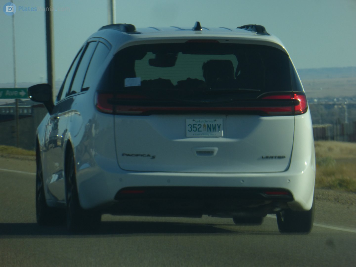 352 NWY, Chrysler Pacifica 2nd gen Minivan (RU), facelift, 2020–