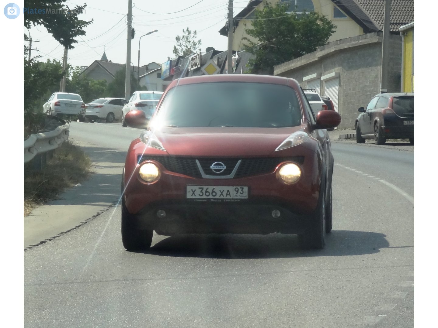 х 366 ха 93, Nissan Juke 1st gen (F15), 2010–2014