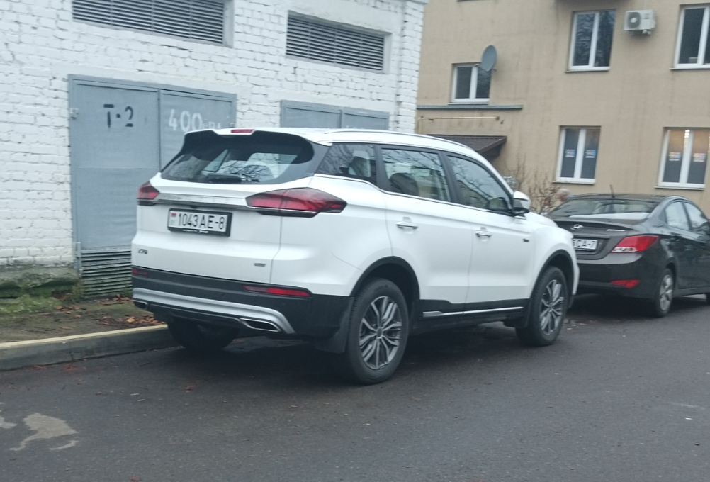 1043 AE-8, BelGee X70 2024– (rebadged Geely Atlas)